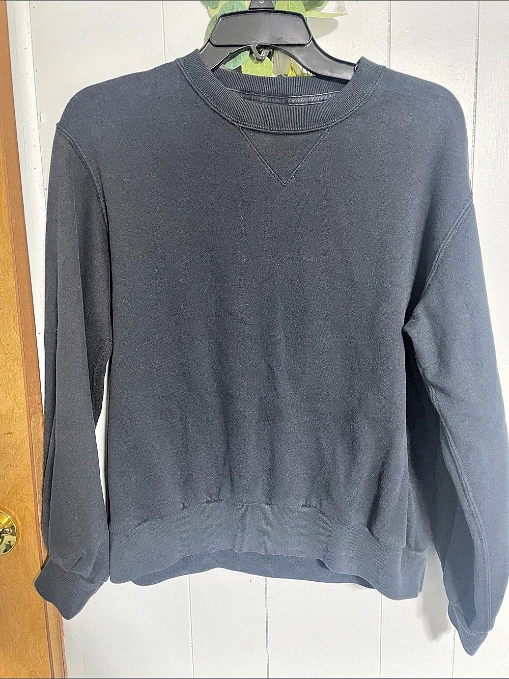 Abercrombie & Fitch Soft A&F Collection V-Insert Crewneck Sweatshirt Black XS